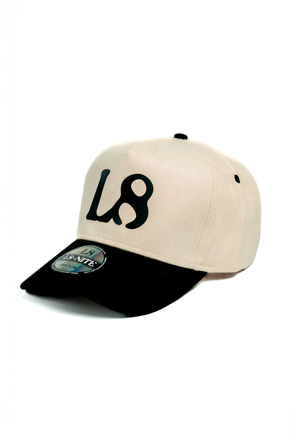 L8 HAT OFF WHITE AND BLACK